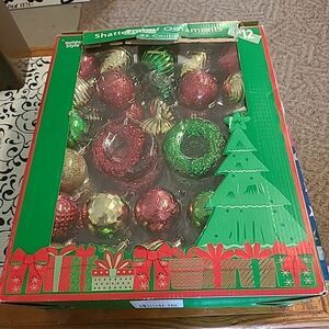 Shatterproof Ornaments 